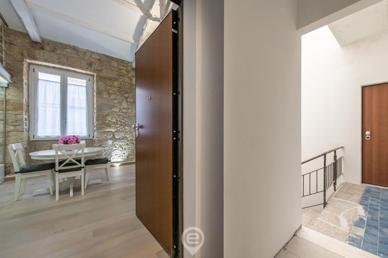 Adriana'S New Loft Apartment Cagliari Ngoại thất bức ảnh