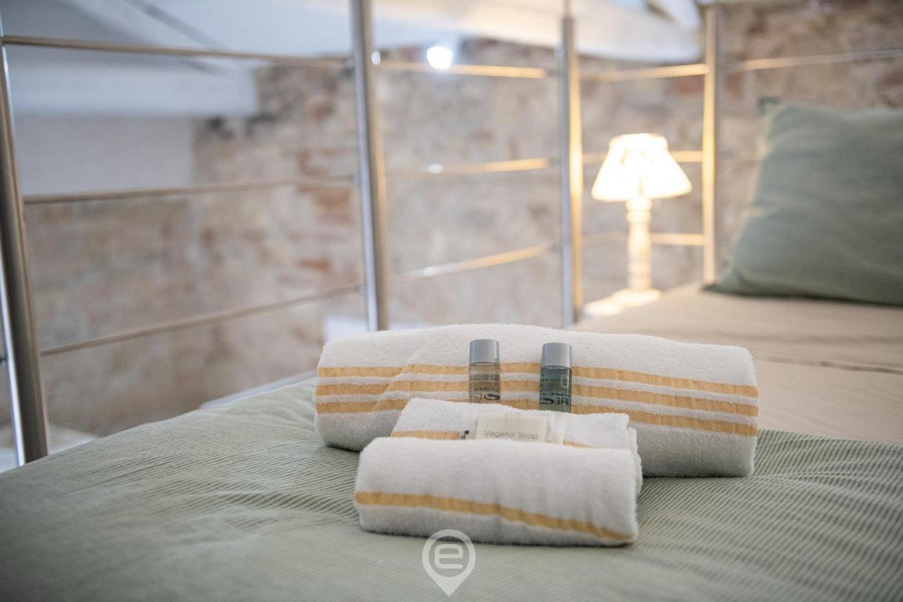 Adriana'S New Loft Apartment Cagliari Ngoại thất bức ảnh