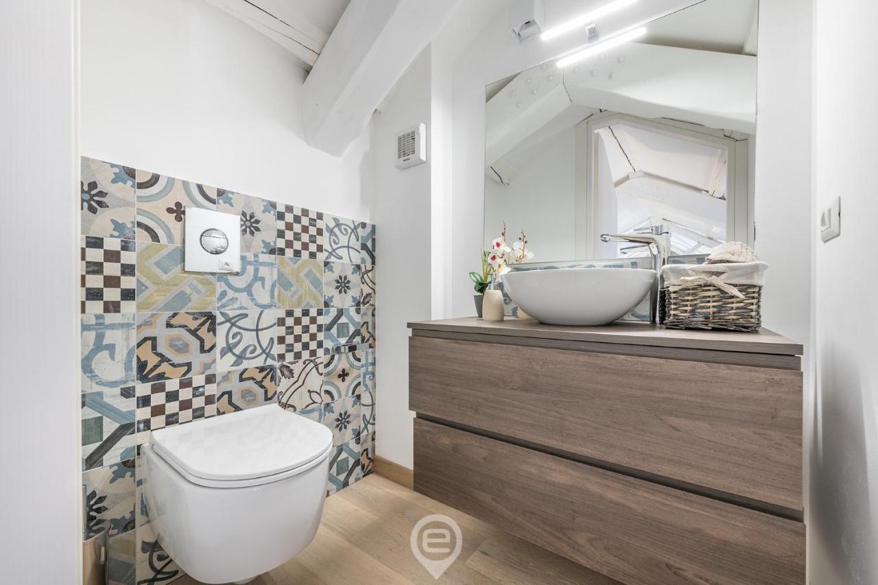 Adriana'S New Loft Apartment Cagliari Ngoại thất bức ảnh