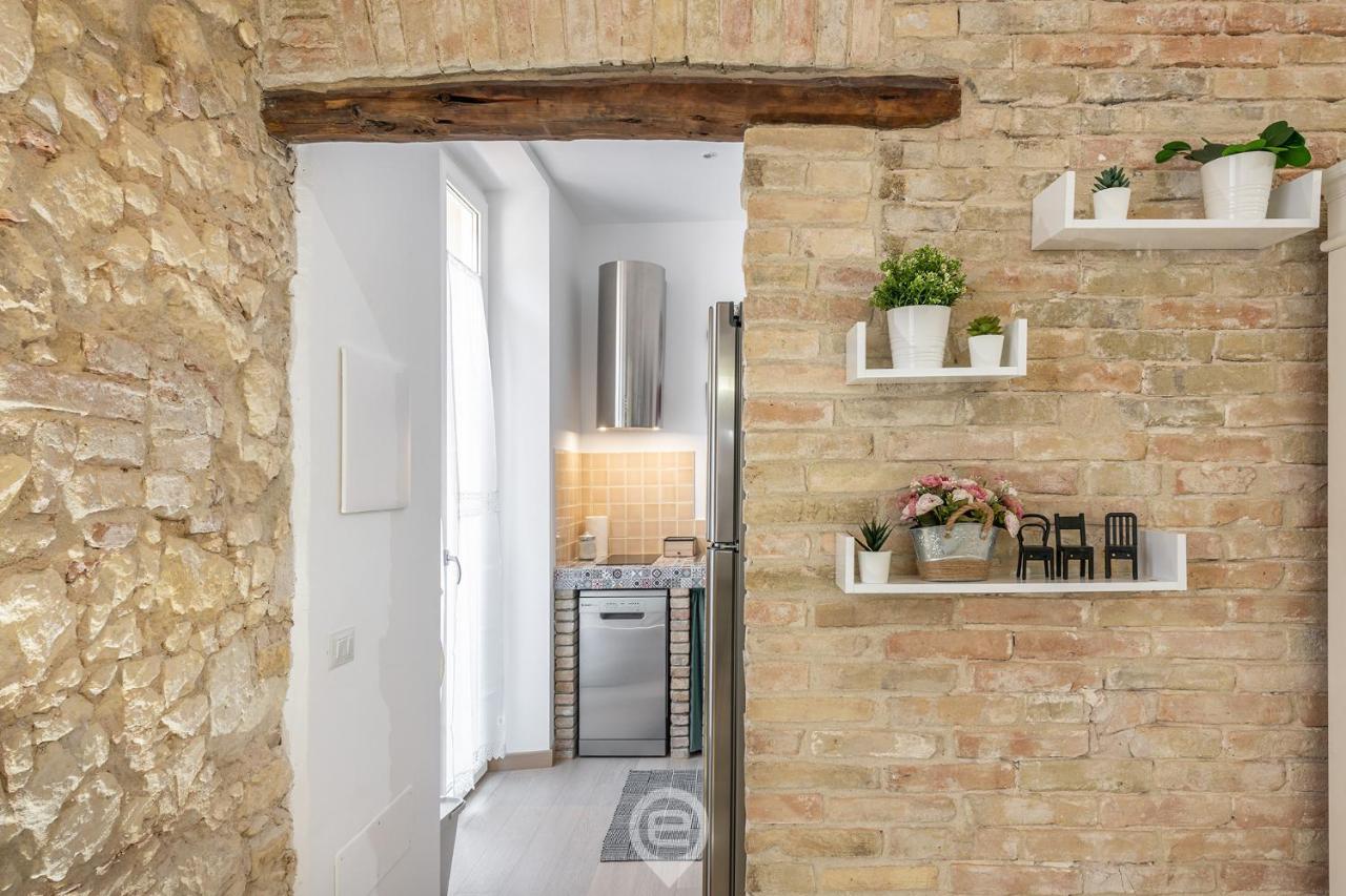 Adriana'S New Loft Apartment Cagliari Ngoại thất bức ảnh