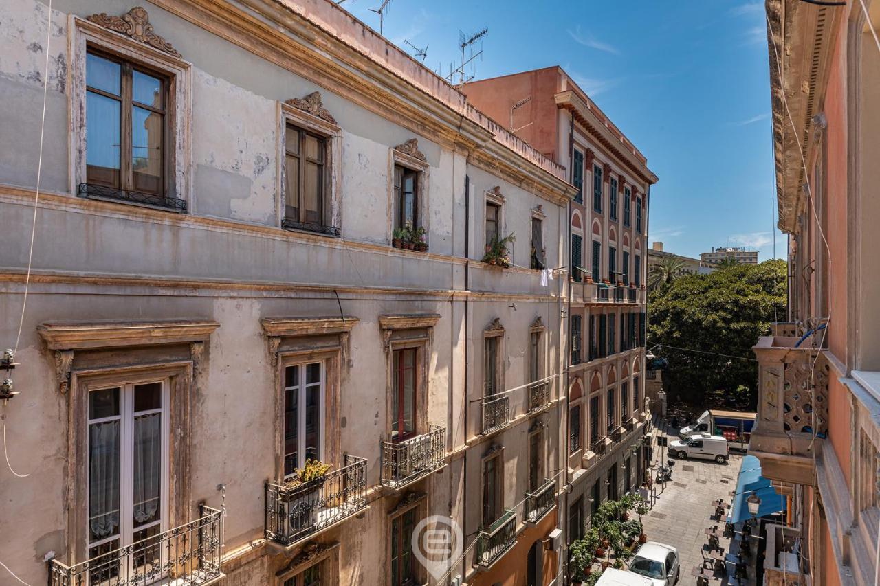 Adriana'S New Loft Apartment Cagliari Ngoại thất bức ảnh