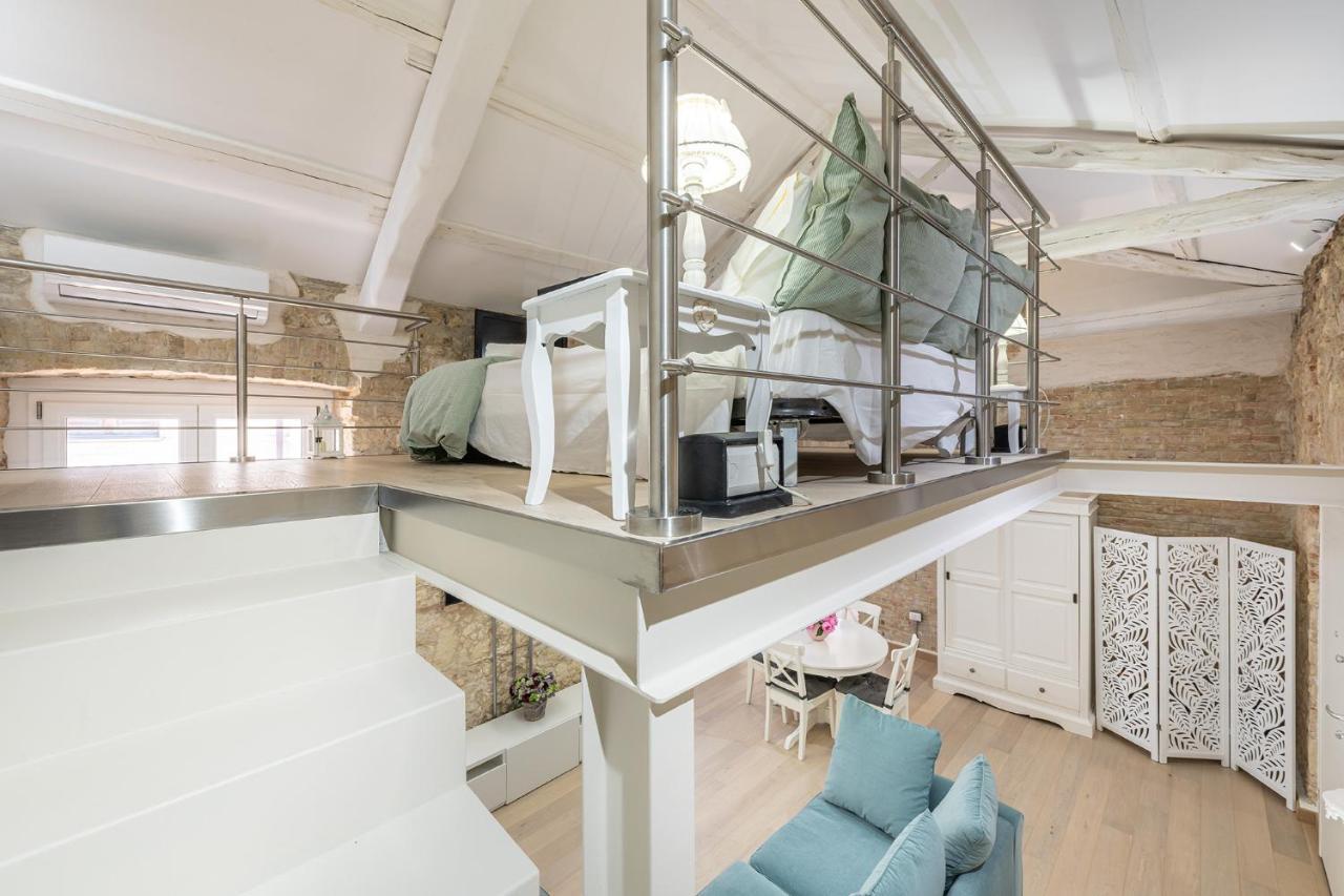Adriana'S New Loft Apartment Cagliari Ngoại thất bức ảnh