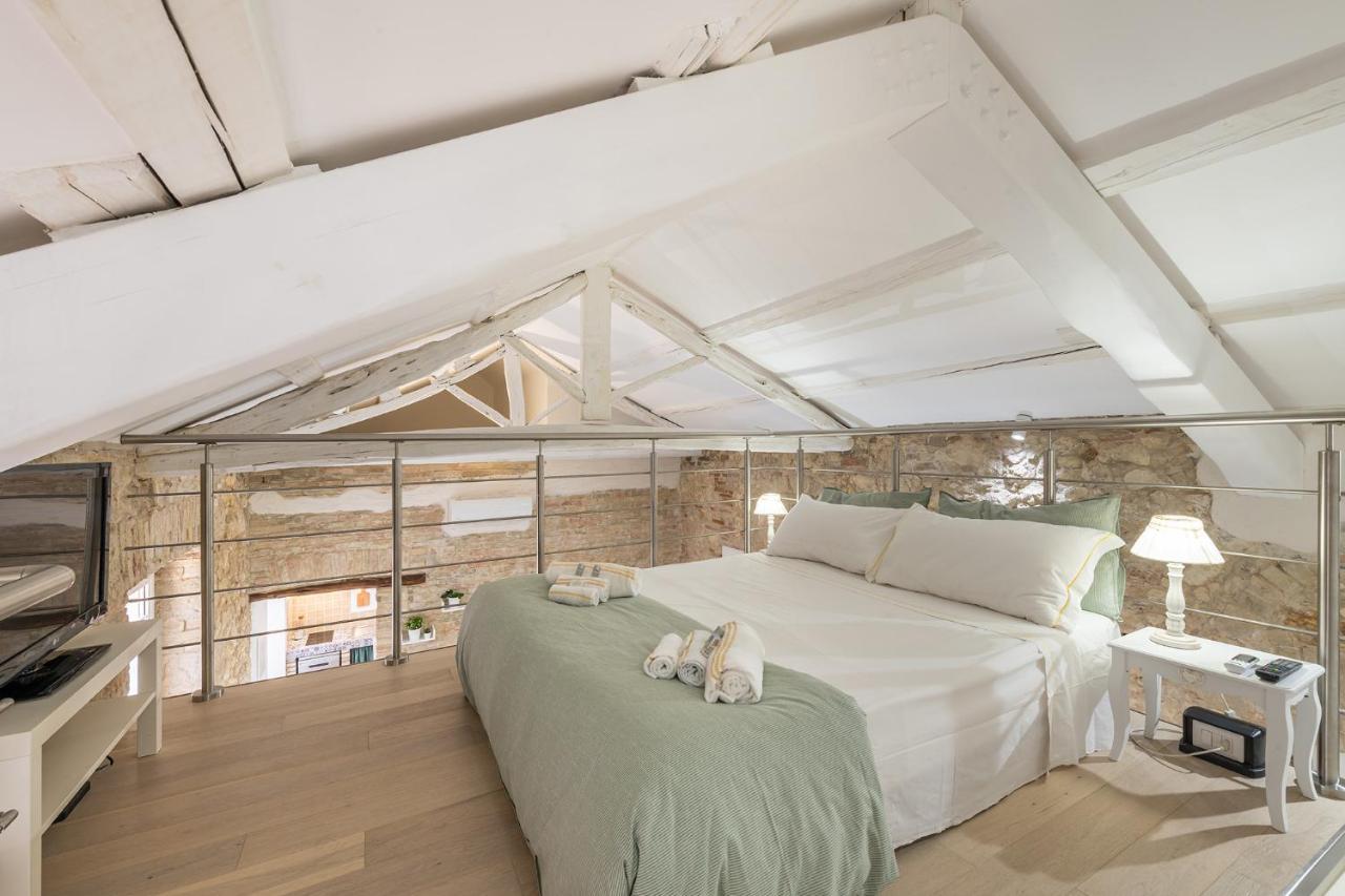 Adriana'S New Loft Apartment Cagliari Ngoại thất bức ảnh